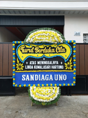 Papan Bunga Duka di Dolok
